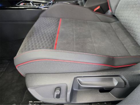 New 2025 Volkswagen GTI SE image 18