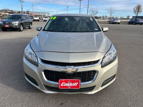 Used 2014 Chevrolet Malibu LT w/ Power Convenience Package image 9