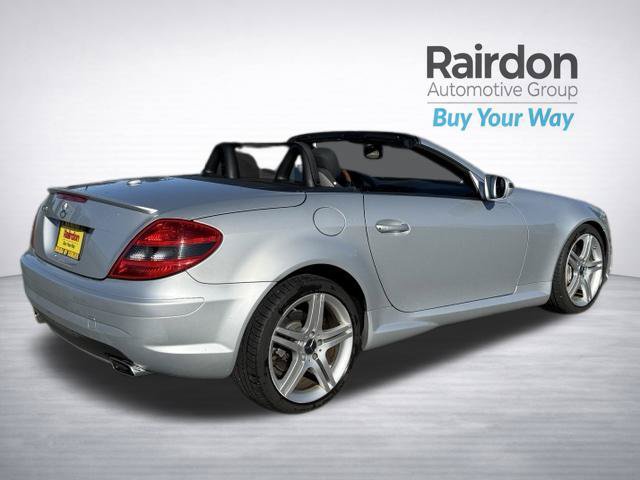 Used 2011 Mercedes-Benz SLK 350 image 7