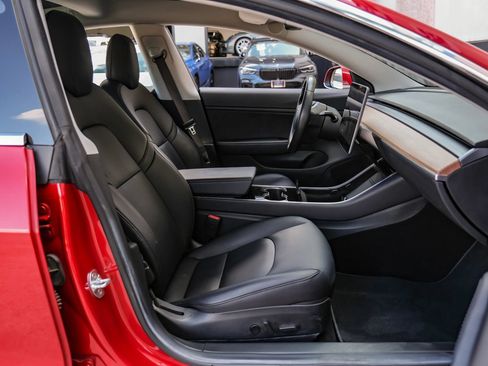 Used 2018 Tesla Model 3 Long Range RWD image 26