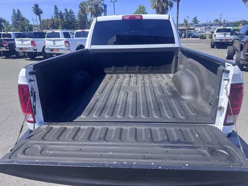 Used 2014 RAM 2500 Tradesman w/ Chrome Appearance Group image 9