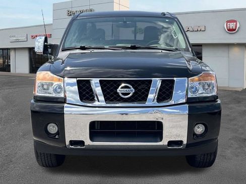 Used 2014 Nissan Titan SV w/ SV Value Truck Package AWD/4WD image 2