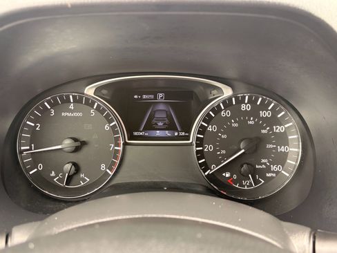 Used 2020 Nissan Pathfinder Platinum AWD/4WD image 23