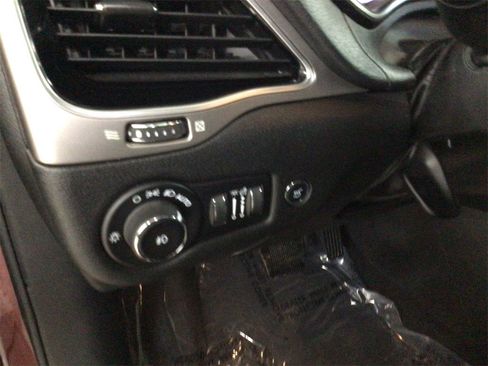 Used 2020 Jeep Cherokee High Altitude image 18