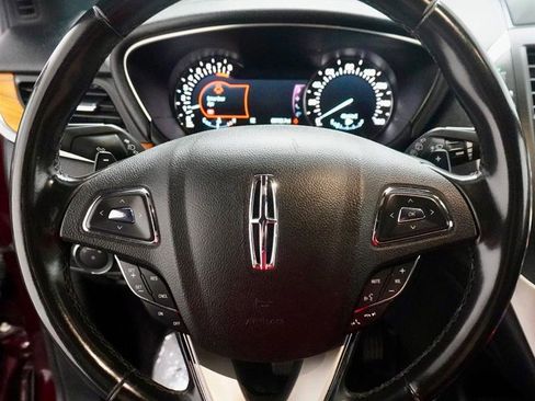 Used 2017 Lincoln MKC Select image 13