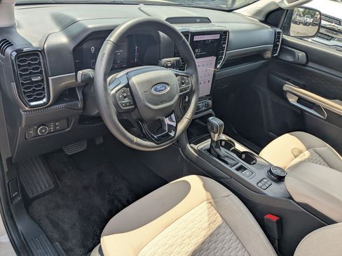 Used 2025 Ford Ranger XLT w/ Equipment Group 301A High AWD/4WD image 13