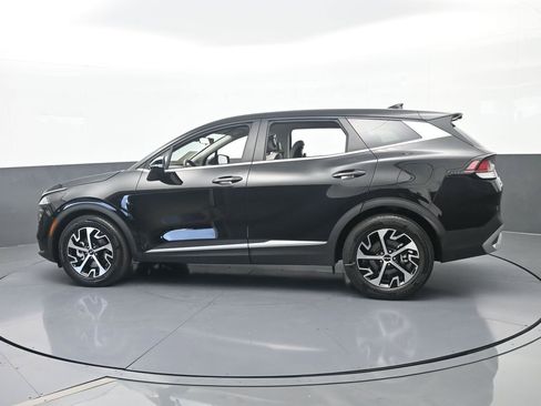 Used 2024 Kia Sportage EX FWD image 3