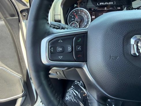 Used 2023 RAM 1500 Laramie RWD image 28
