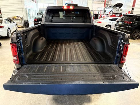 Certified 2025 RAM 2500 Big Horn AWD/4WD image 23