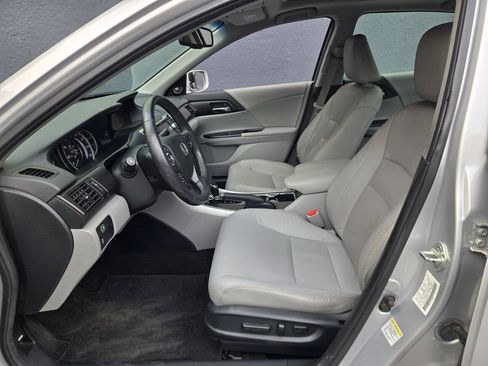 Used 2013 Honda Accord EX-L image 9