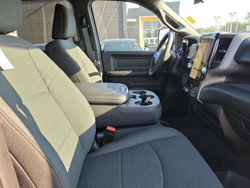 New 2026 RAM 3500 Tradesman AWD/4WD image 32