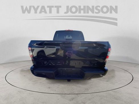 Used 2023 Nissan Frontier PRO-4X w/ Pro Convenience Package image 8