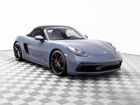 Used 2018 Porsche 718 Boxster GTS image 6