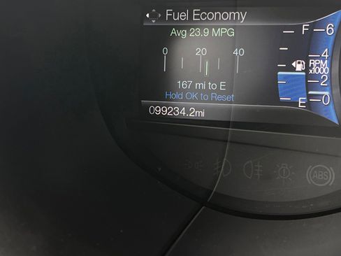 Used 2018 Ford Edge Titanium w/ Equipment Group 301A FWD image 5