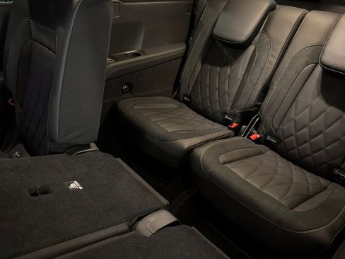 New 2026 Mercedes-Benz GLS 63 AMG 4MATIC image 14