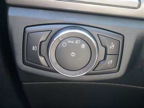 Used 2020 Ford Fusion SE w/ Equipment Group 151A image 21