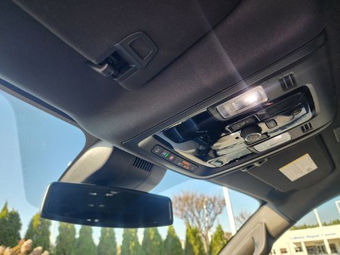 New 2026 Chevrolet Suburban Z71 w/ Comfort Package image 38