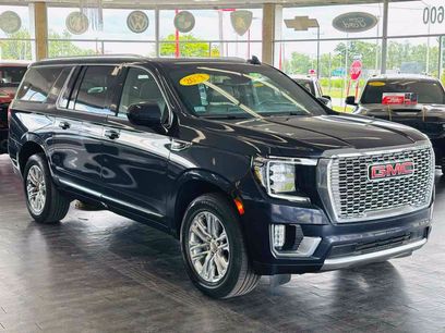 Used 2023 GMC Yukon XL SLT