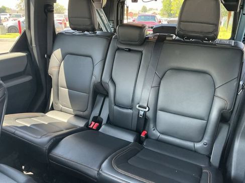 Used 2023 Ford Bronco Badlands w/ Sasquatch Package AWD/4WD image 64
