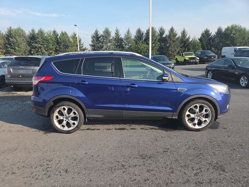 Used 2015 Ford Escape Titanium w/ Equipment Group 301A AWD/4WD image 17