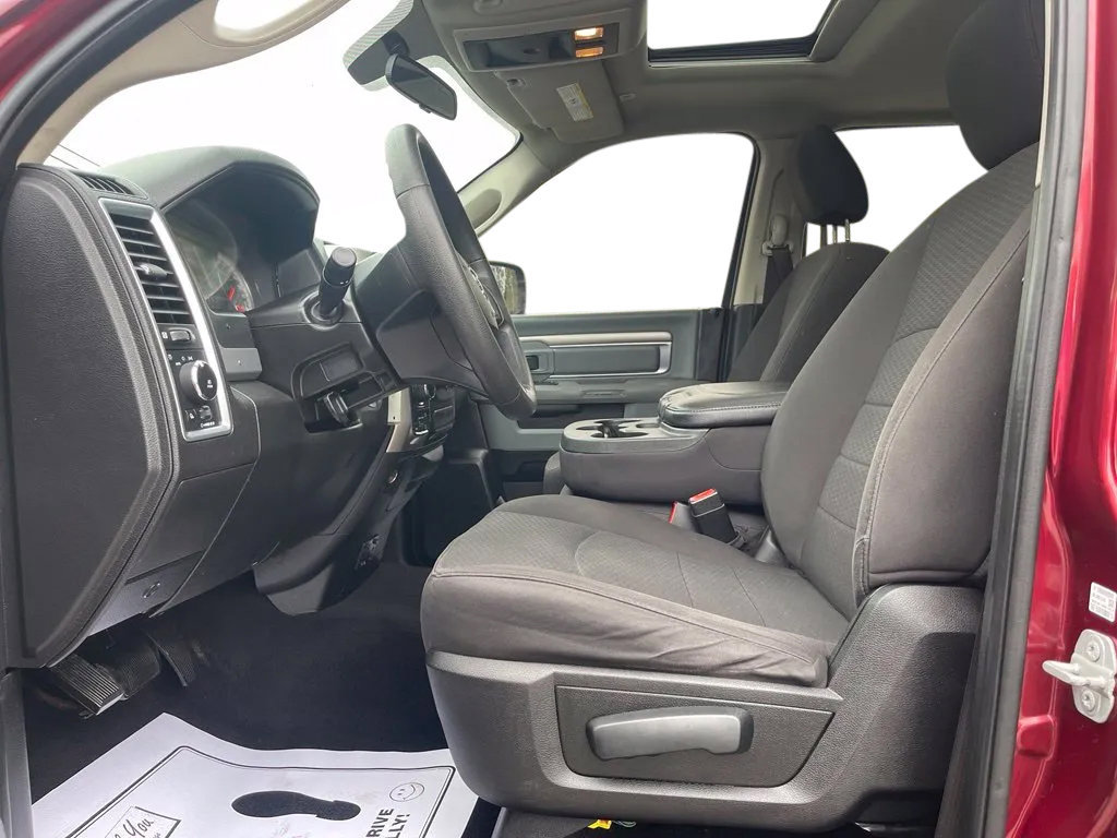 Used 2019 RAM 1500 Warlock AWD/4WD image 14