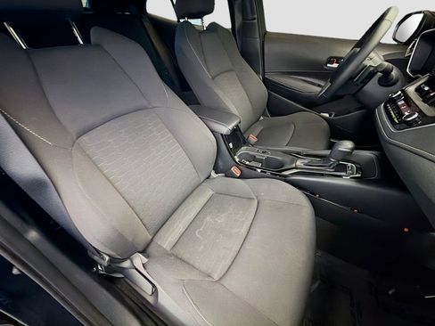 Used 2025 Toyota Corolla SE w/ SE Package FWD image 15