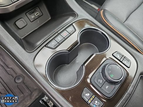 Used 2023 GMC Acadia AT4 w/ Technology Package AWD/4WD image 23