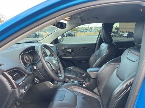 Used 2022 Jeep Cherokee Trailhawk w/ Premium Leather Package image 29