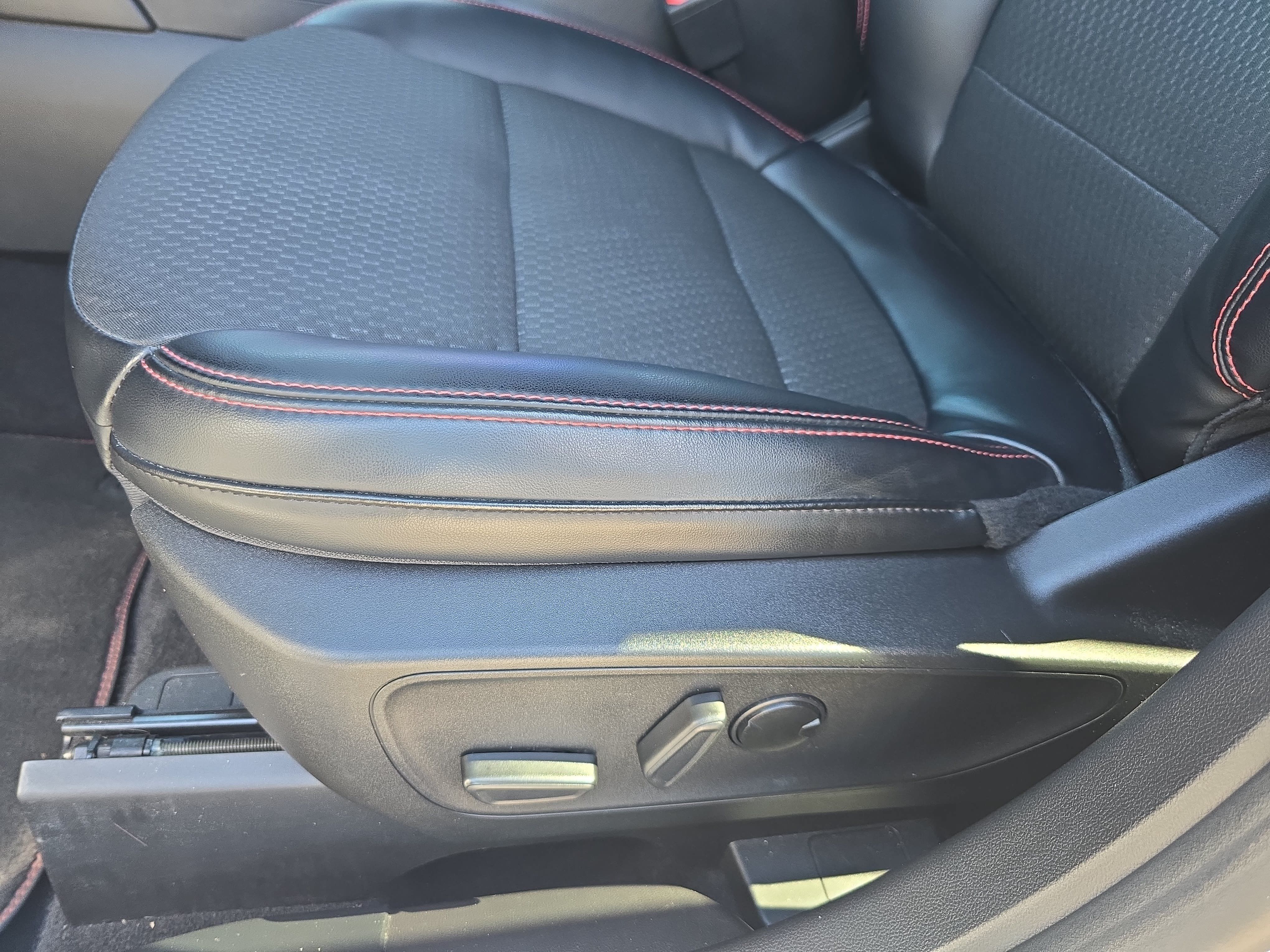 Used 2023 Ford Escape ST-Line Select w/ Tech Pack #2 AWD/4WD image 31