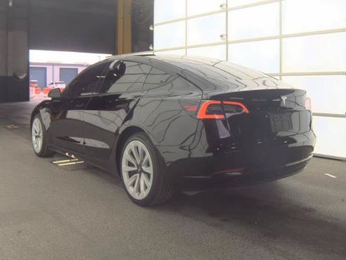 Used 2022 Tesla Model 3 Standard Range RWD image 6
