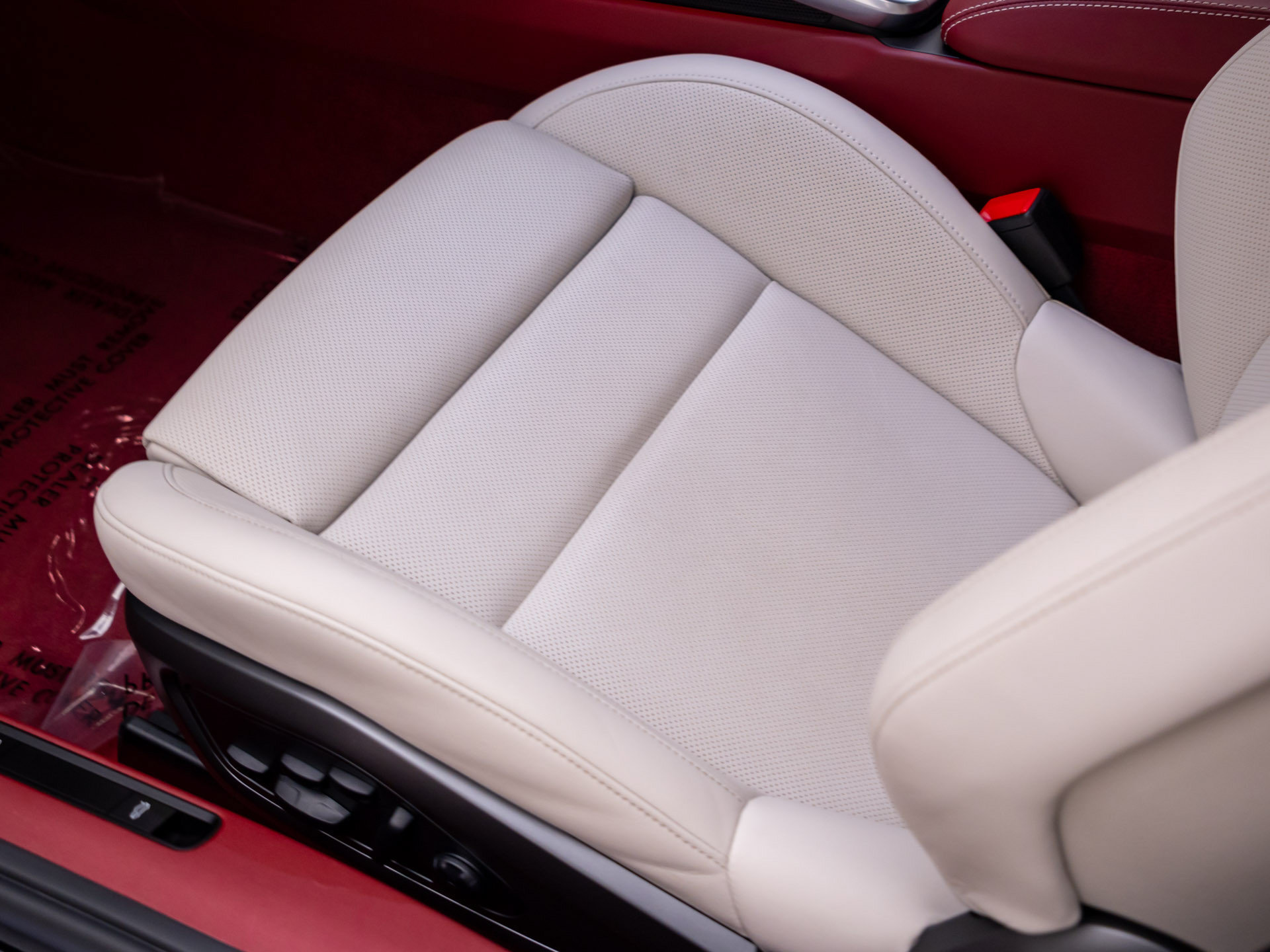 Certified 2026 Porsche 911 Targa 4 GTS AWD/4WD image 16