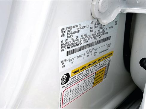 Used 2024 Ford Expedition XLT RWD image 34