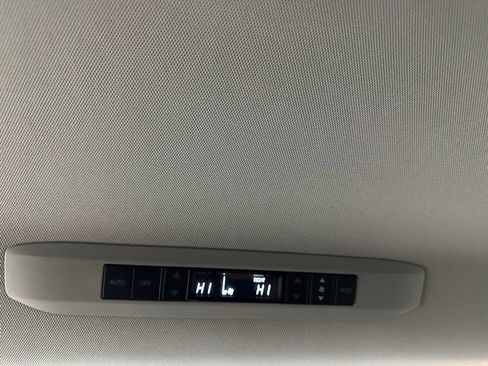 Used 2025 Toyota Sienna XLE image 52