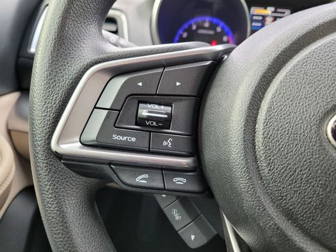 Used 2019 Subaru Outback 2.5i image 9