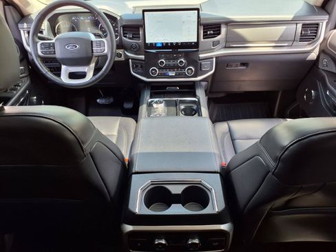 Certified 2024 Ford Expedition Max XLT AWD/4WD image 11