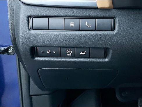 Used 2023 Nissan Rogue Platinum w/ Platinum Premium Package image 28