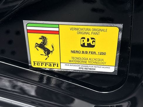 Used 2024 Ferrari Roma Spider RWD image 26