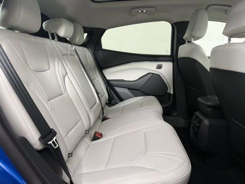 Certified 2025 Ford Mustang Mach-E Premium image 11