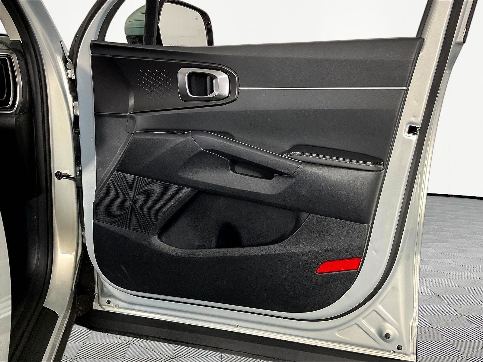 Certified 2026 Kia Sorento S w/ S Panoramic Sunroof Package FWD image 29