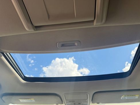 Used 2013 Honda Odyssey Touring image 15