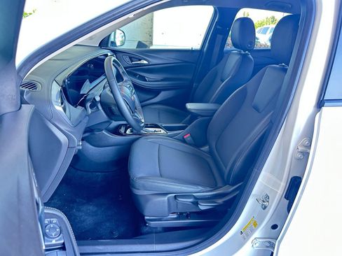 Used 2025 Buick Encore GX Preferred image 27