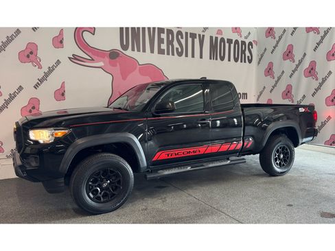 Used 2021 Toyota Tacoma SR w/ SX Package RWD image 7