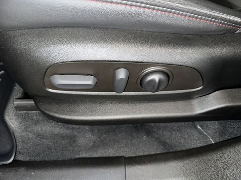 Certified 2023 Chevrolet Traverse RS image 6