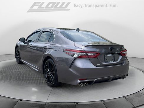 Used 2022 Toyota Camry XSE FWD image 6