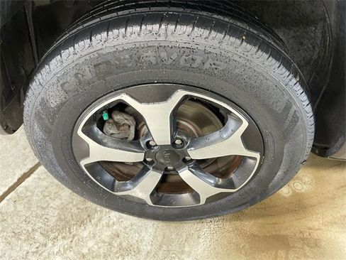Used 2019 Jeep Renegade Trailhawk image 10