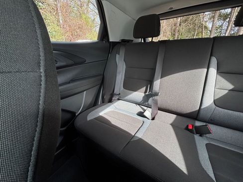 Used 2025 Chevrolet TrailBlazer LT image 44