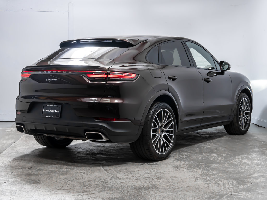 Used 2023 Porsche Cayenne Coupe AWD/4WD image 7