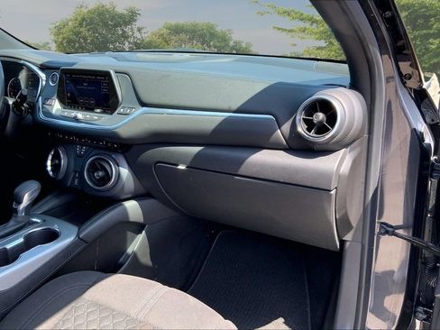 Used 2021 Chevrolet Blazer LT FWD image 26
