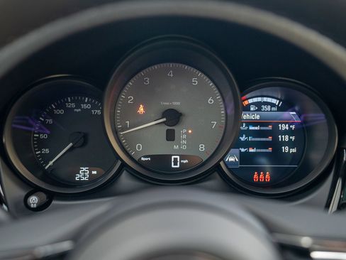 New 2026 Porsche Macan S image 15