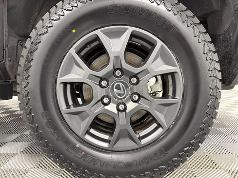 Used 2024 Lexus GX 550 AWD/4WD image 44